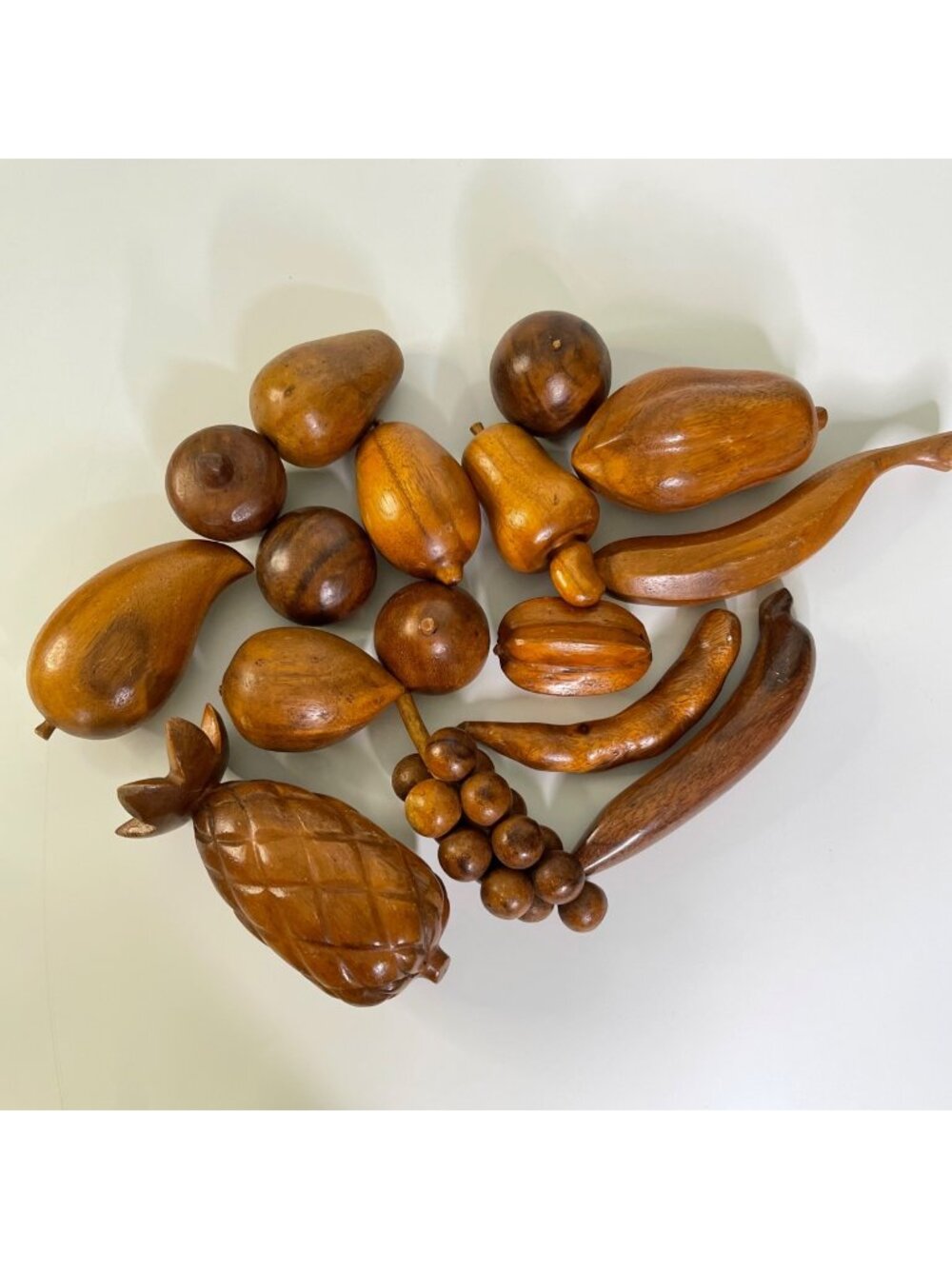 Vintage Wood Fruit MCM 15 Pieces Pineapple Mango Grapes Banana Apple Pear etc